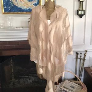 Two pieces with shall bottom is long skirt same